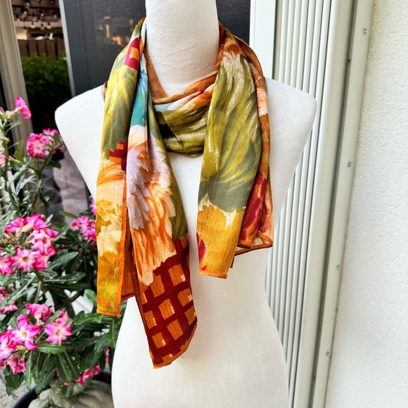 PERRY ELLIS. Rectangular Floral Silk Scarf. 15X58. Beautiful. Vibrant colours. - Picture 5 of 8